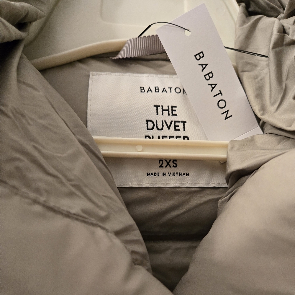 Babaton / Aritzia The Duvet Puffer Mid - Picture 4 of 13